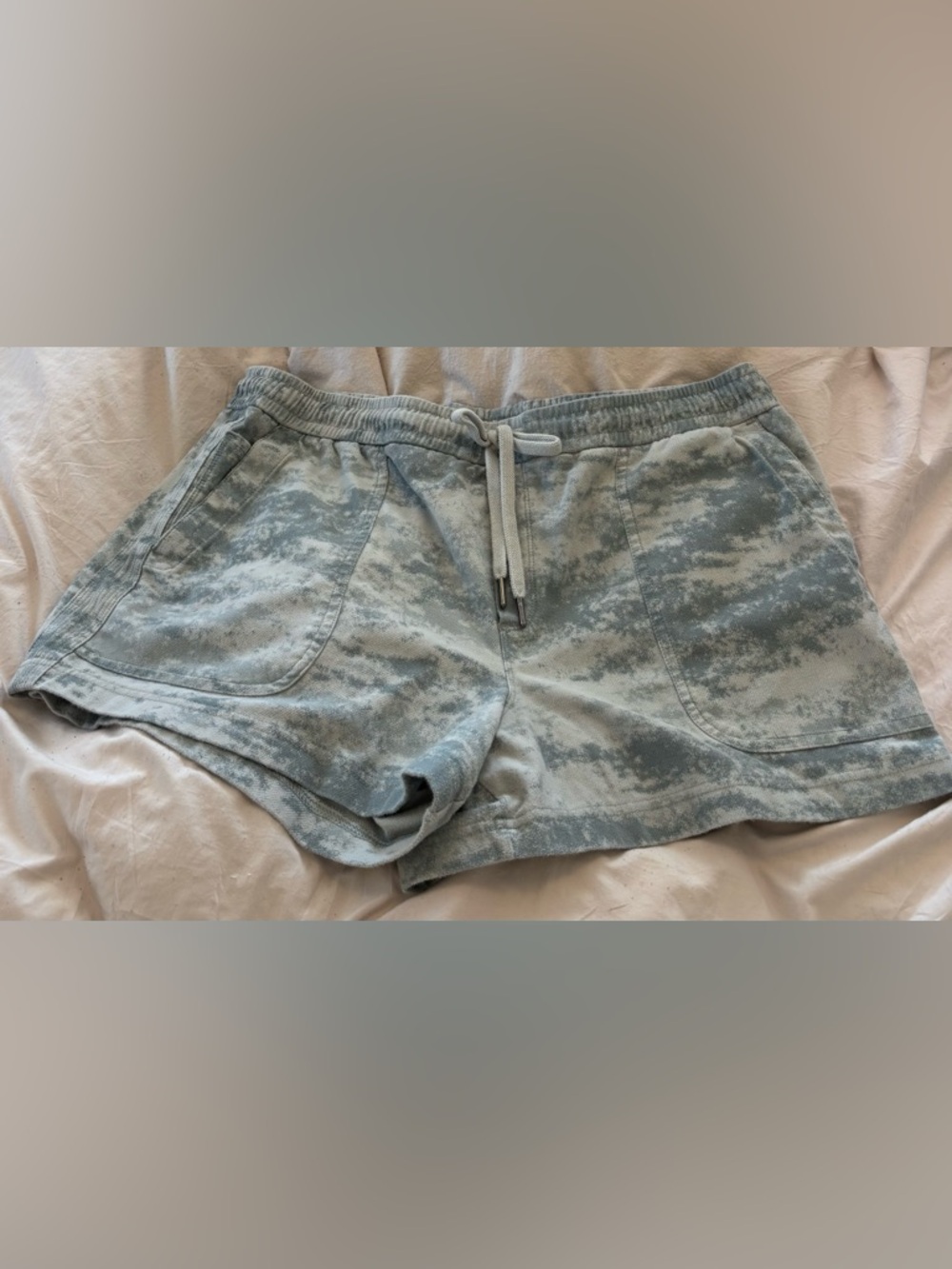 Athleta Farallon Women's Shorts Size XL EUC